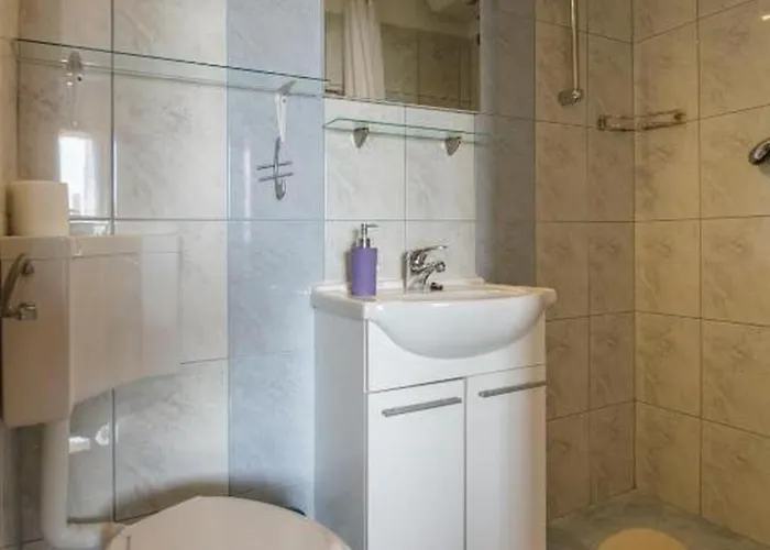 Seaside House With A Swimming Pool Komiza, Vis - 25294 Semesterbostad
